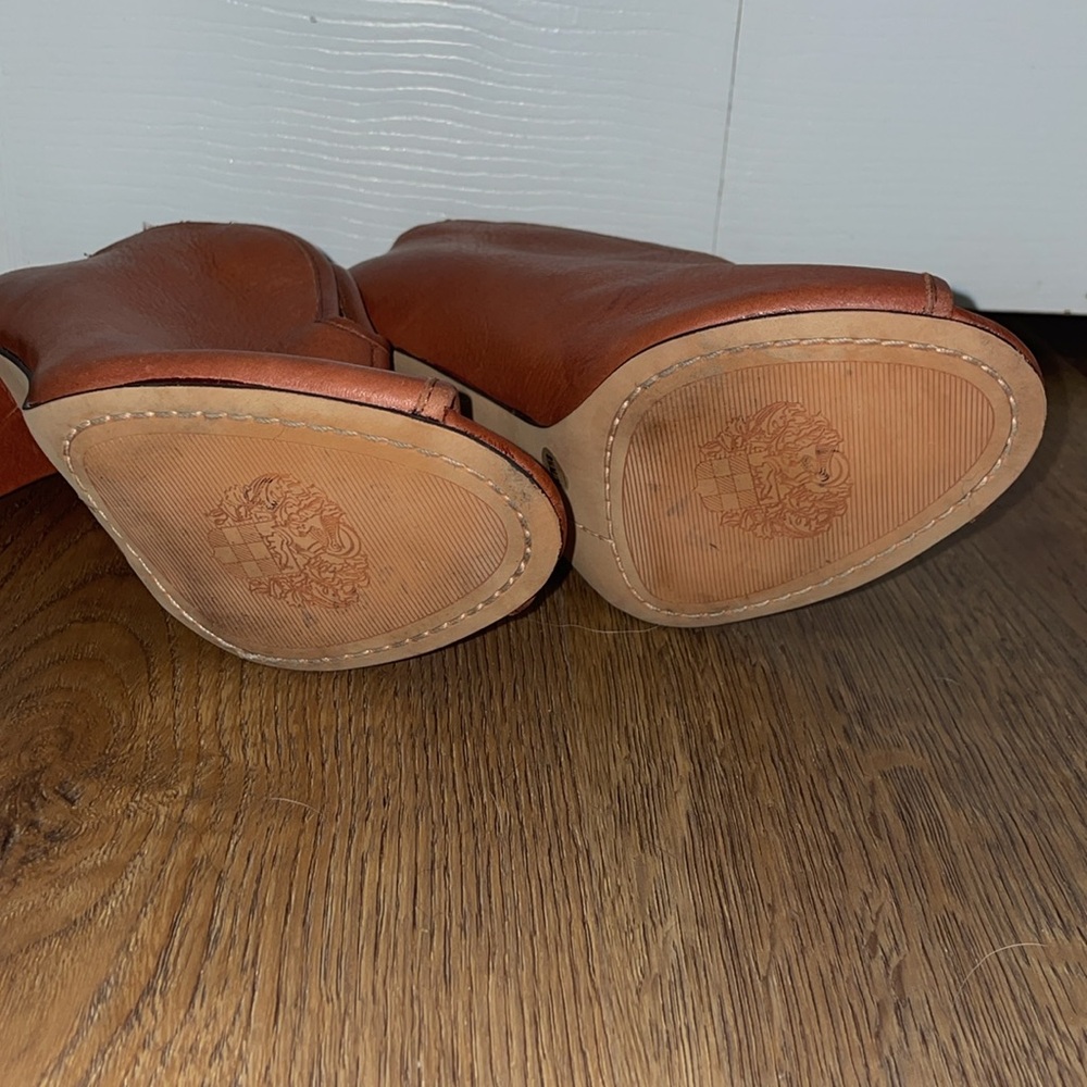GUC Vince Camuto brown leather open toe heels. 4” heel Size 8.5 M - Picture 11 of 11